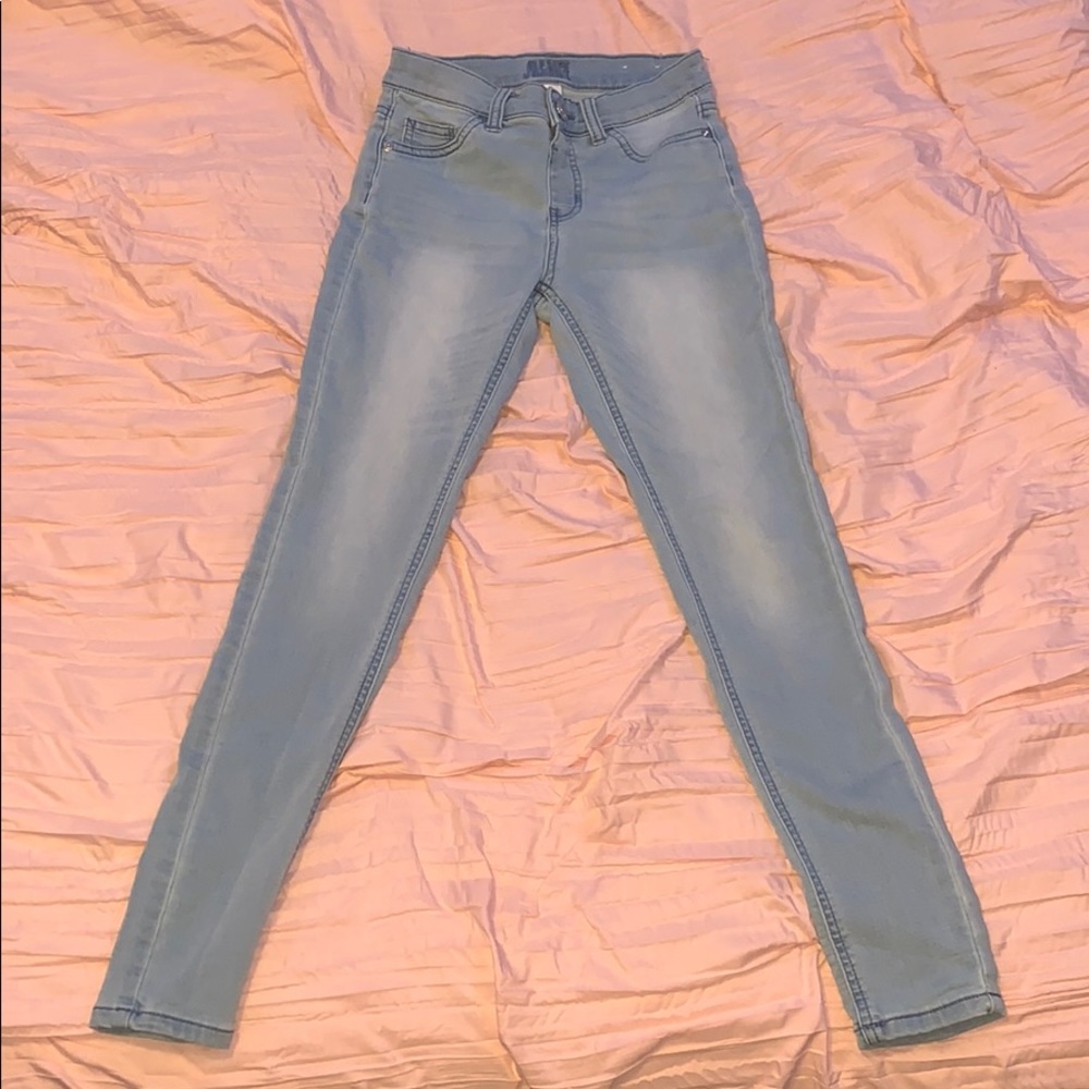 skinny jeans